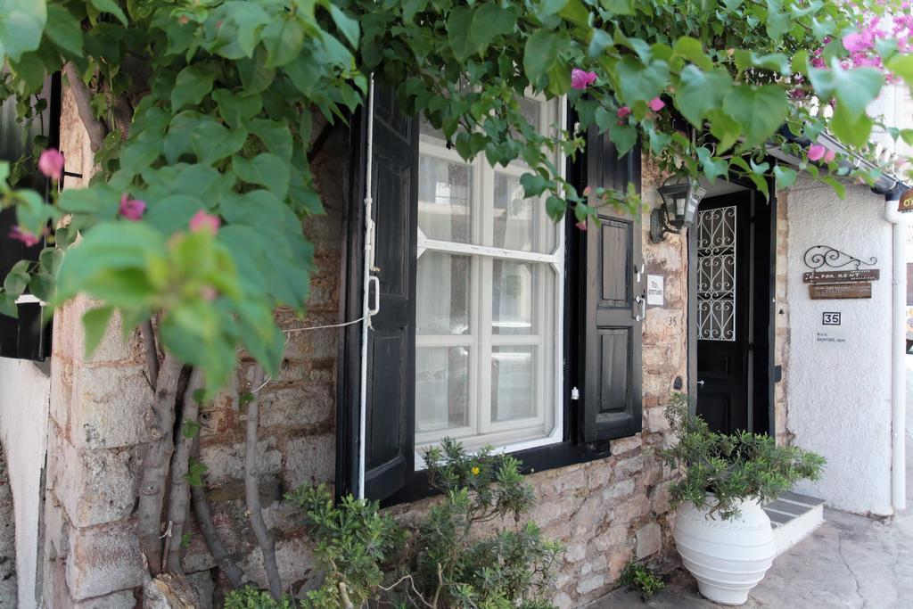 To Spitaki Apartments Galaxidi Luaran gambar